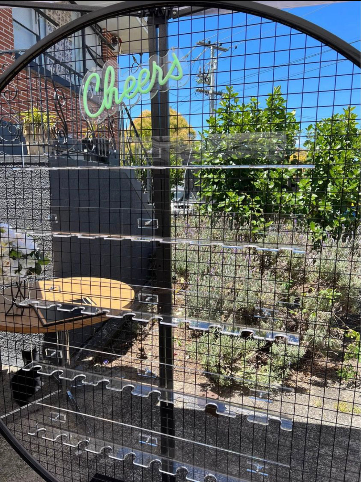 Round Champagne Wall